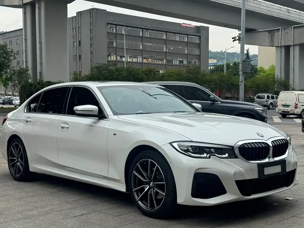BMW 3 Series 2019 — фото 3