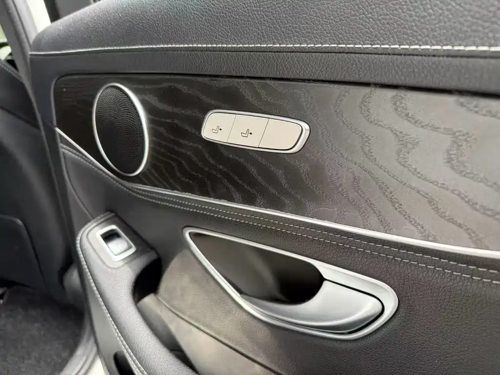 Mercedes-Benz C-Class 2019 — фото 22