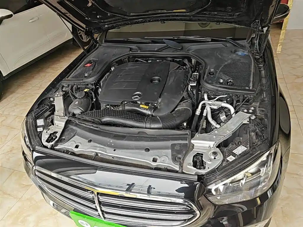 Mercedes-Benz E-Class 2023 — фото 20