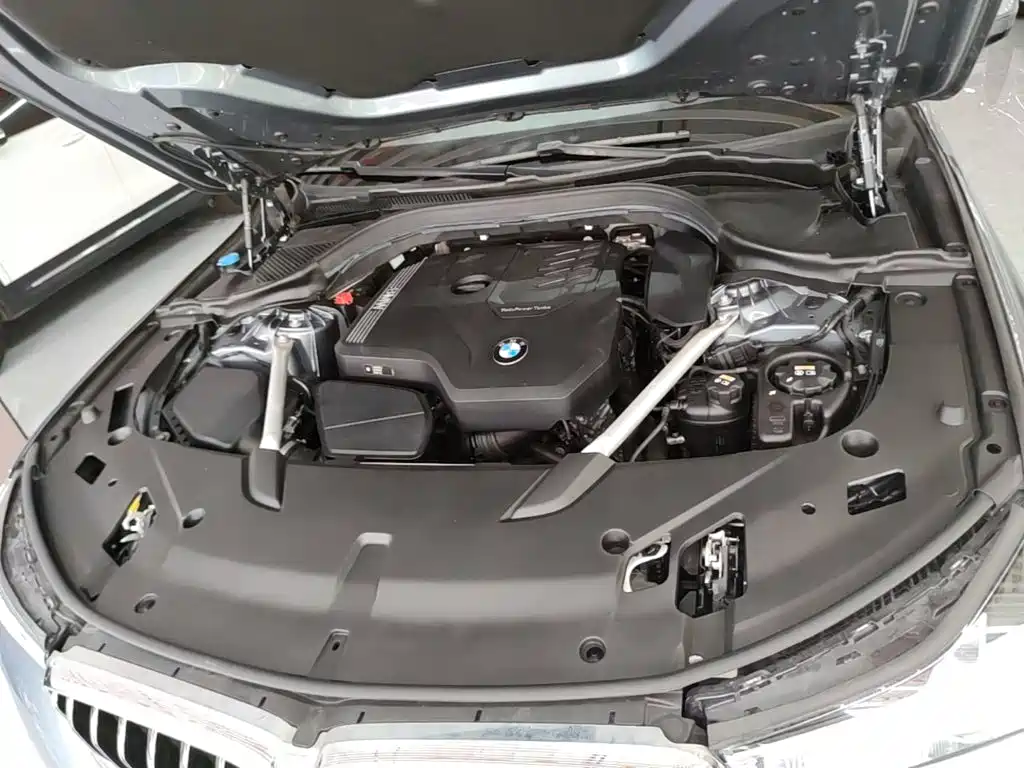 BMW 6 Series GT 2021 — фото 20