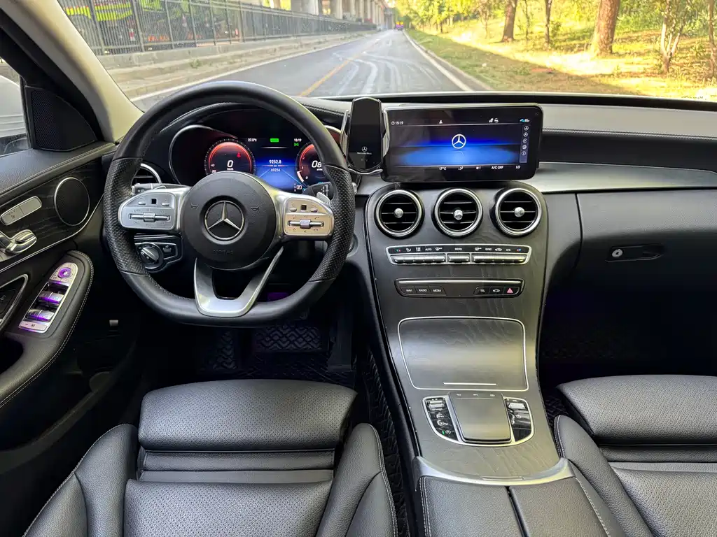Mercedes-Benz C-Class 2021 — фото 12
