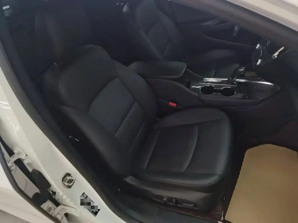 Chevrolet Malibu XL 2018 — фото 25