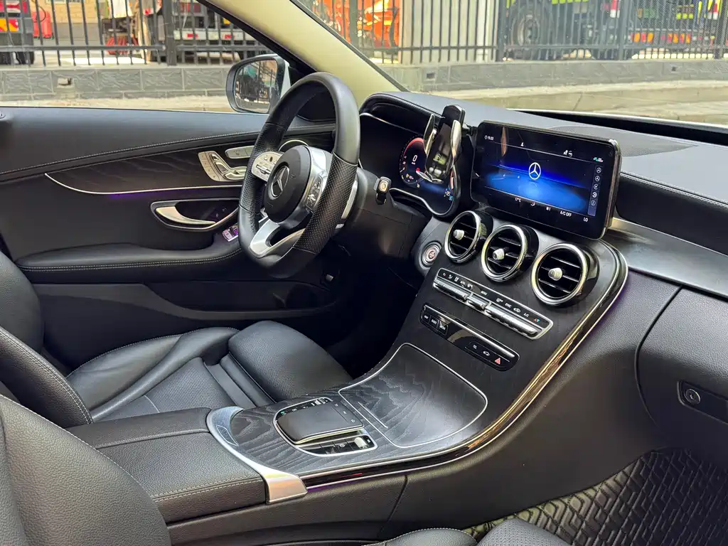 Mercedes-Benz C-Class 2021 — фото 16