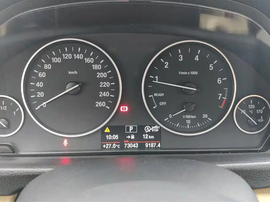 BMW 3 Series 2016 — фото 14