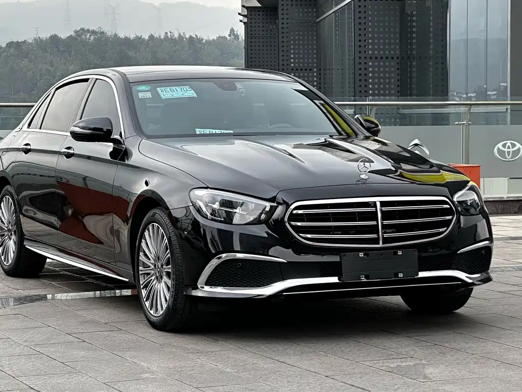 Mercedes-Benz E-Class 2021 — фото 3