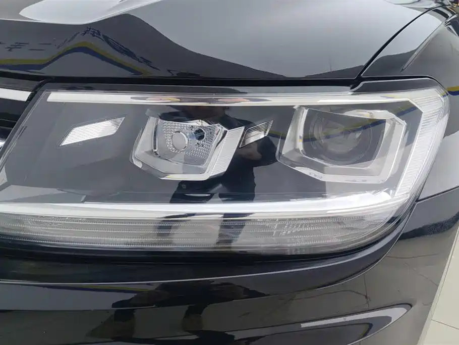 Volkswagen Tiguan L 2019 — фото 5