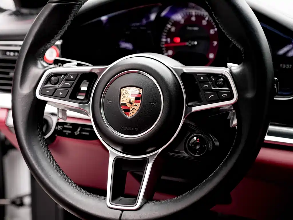 Porsche Panamera 2018 — фото 7