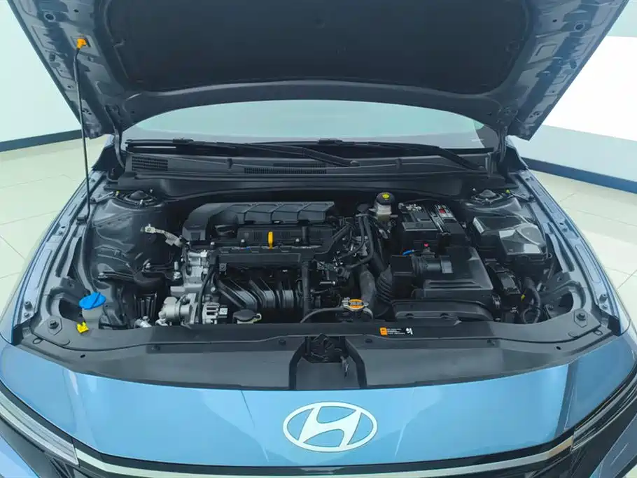 Hyundai Elantra 2024 — фото 10