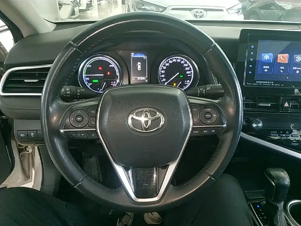 Toyota Camry 2021 — фото 11
