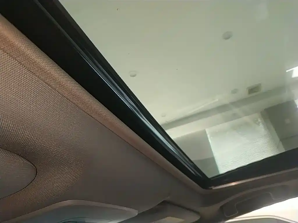 Toyota Camry 2021 — фото 18