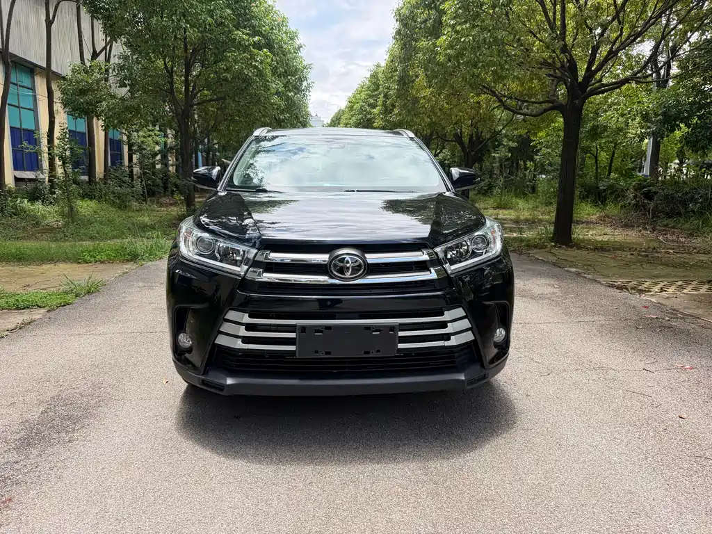 Toyota Highlander 2020