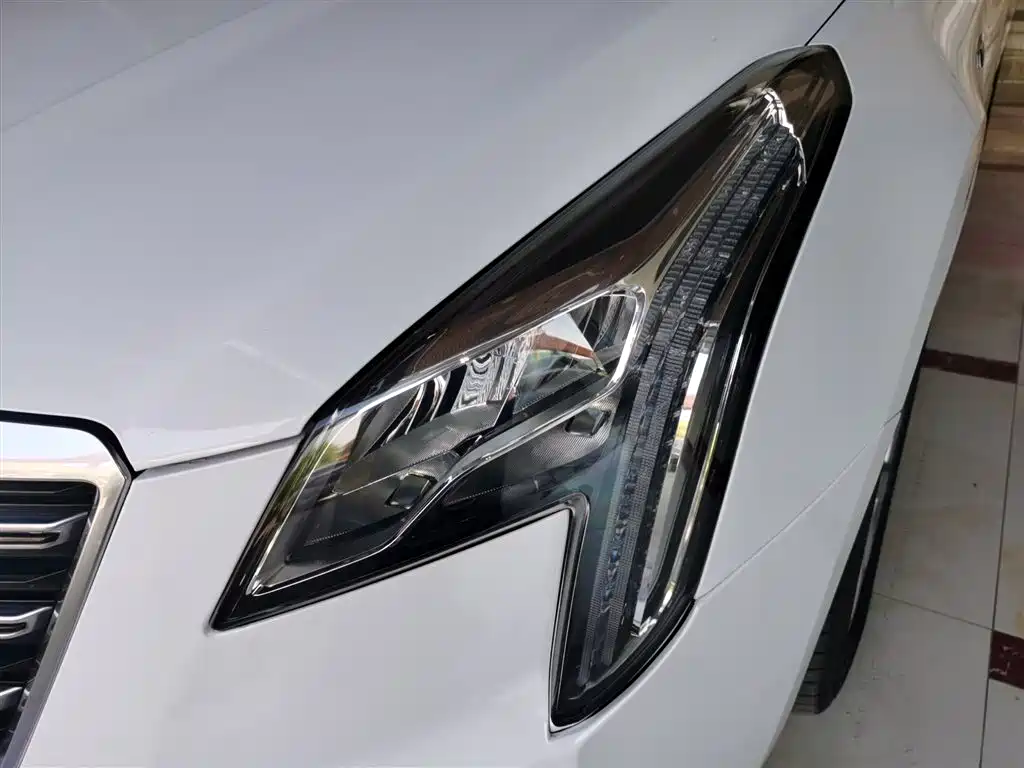 Cadillac XTS 2019 — фото 18