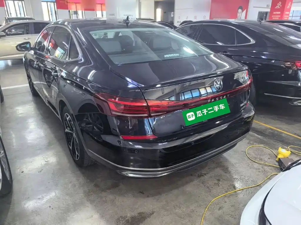 Volkswagen Passat 2024
