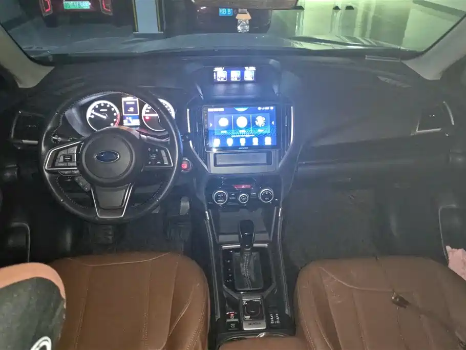 Subaru Forester 2021 — фото 12