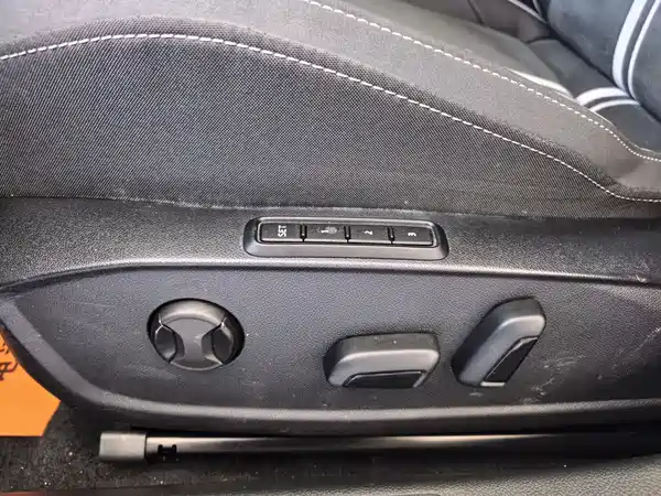 Volkswagen Golf 2022
