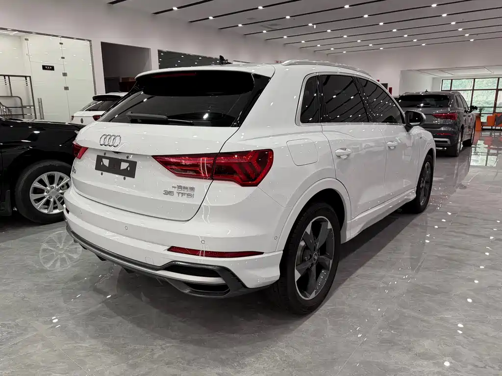 Audi Q3 2023