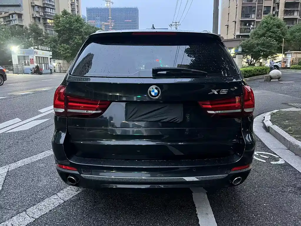 BMW X5 2018 — фото 8