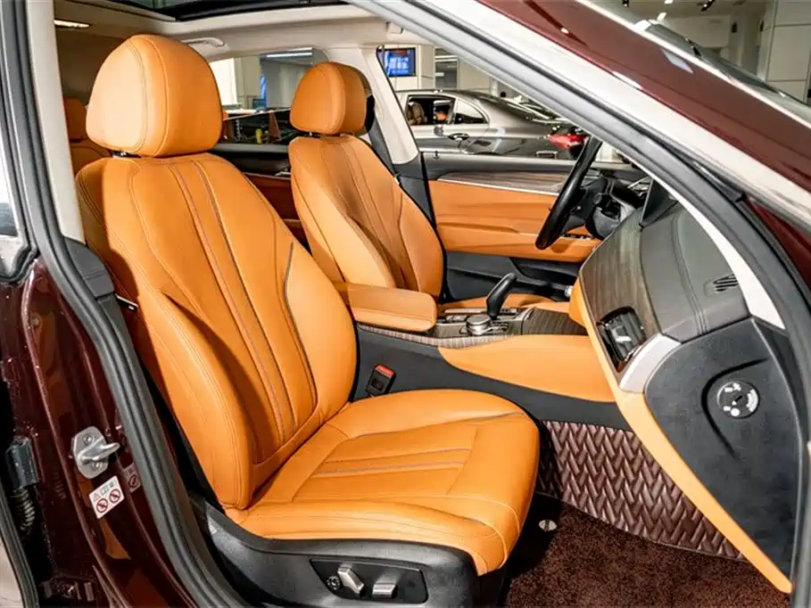 BMW 6 Series GT 2019 — фото 20