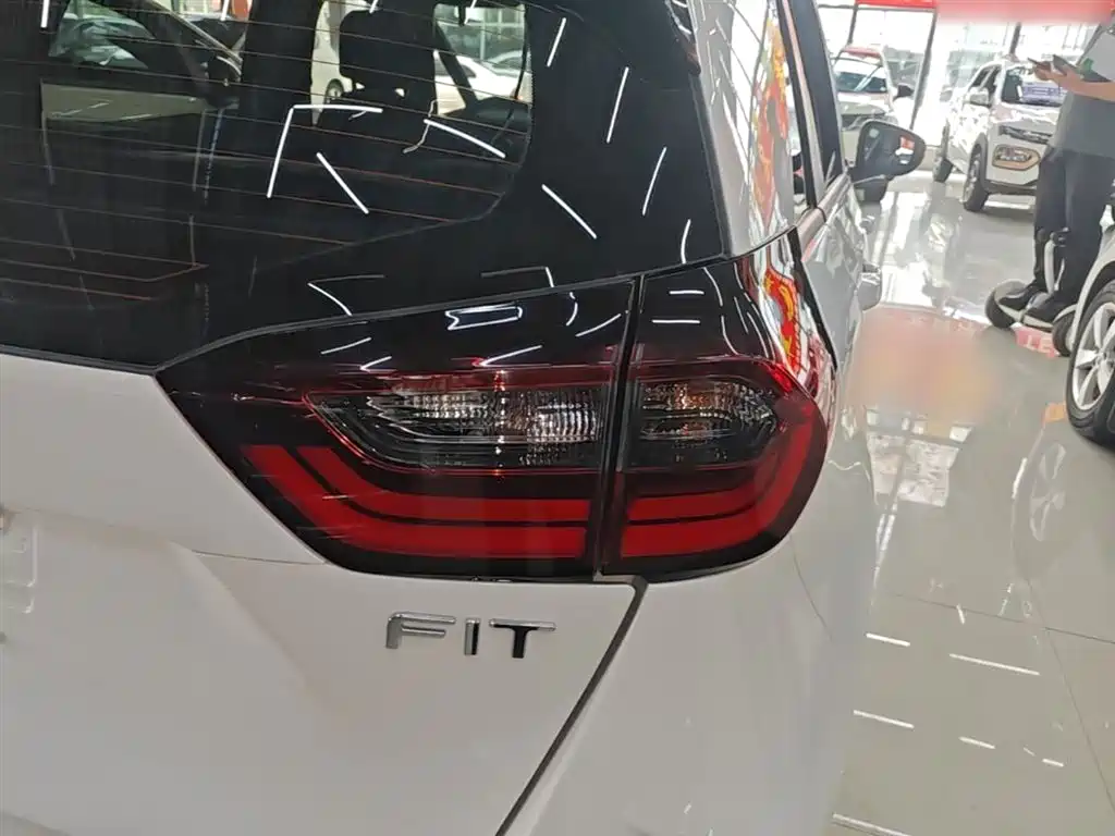 Honda Fit 2022 — фото 8