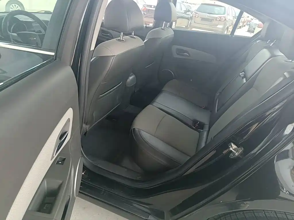 Chevrolet Cruze 2015 — фото 17