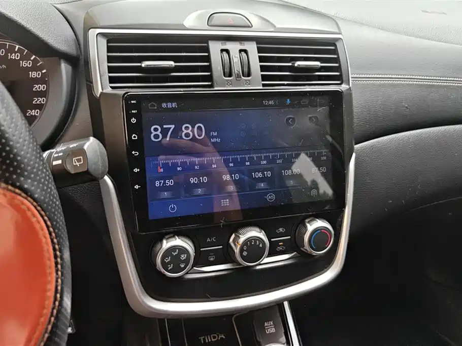 Nissan Tiida 2018 — фото 13