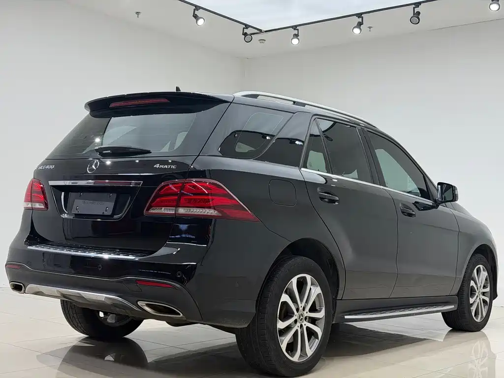 Mercedes-Benz GLE 2017 — фото 14