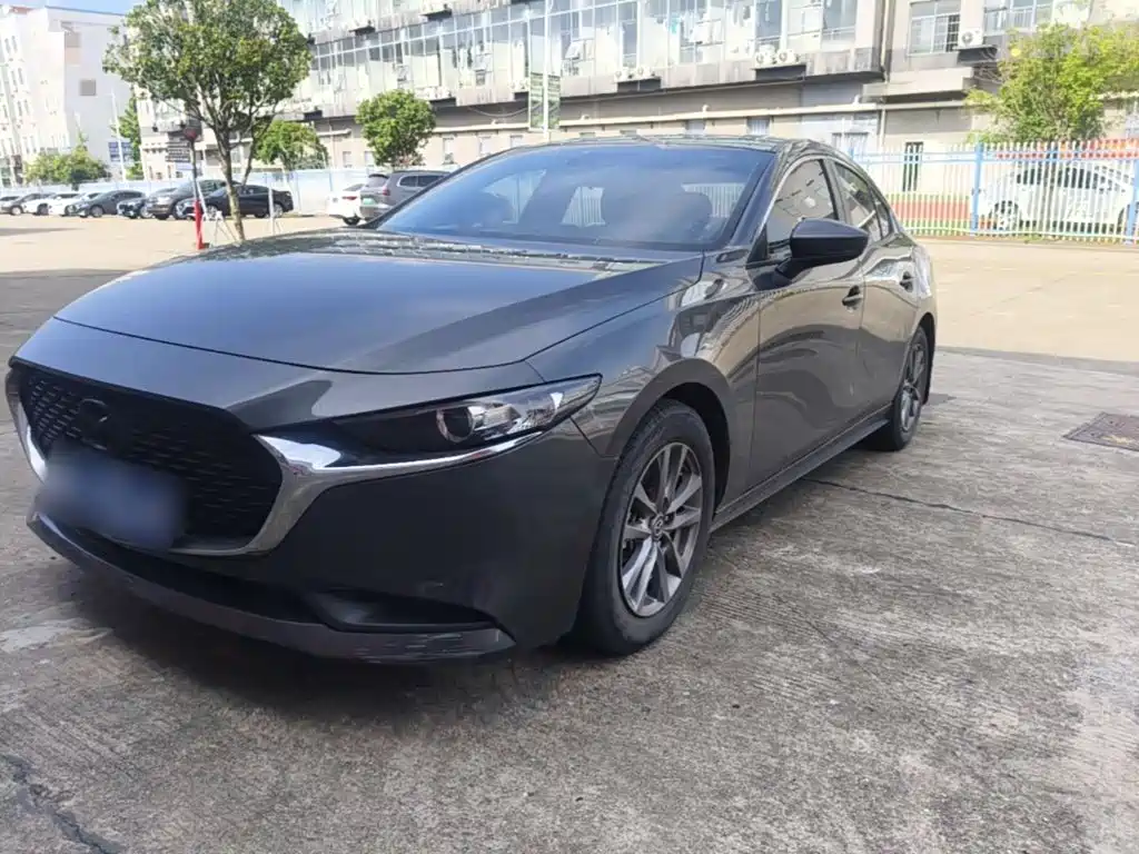 Mazda 3 Axela 2022