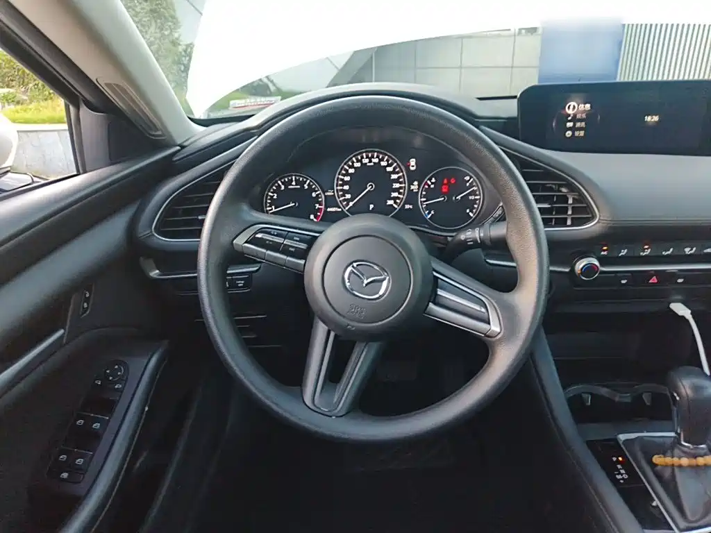 Mazda 3 Axela 2023