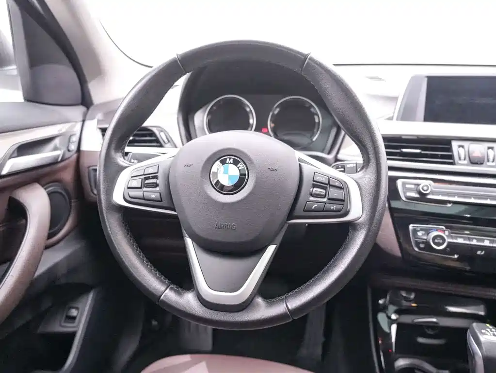 BMW X1 2019 — фото 13