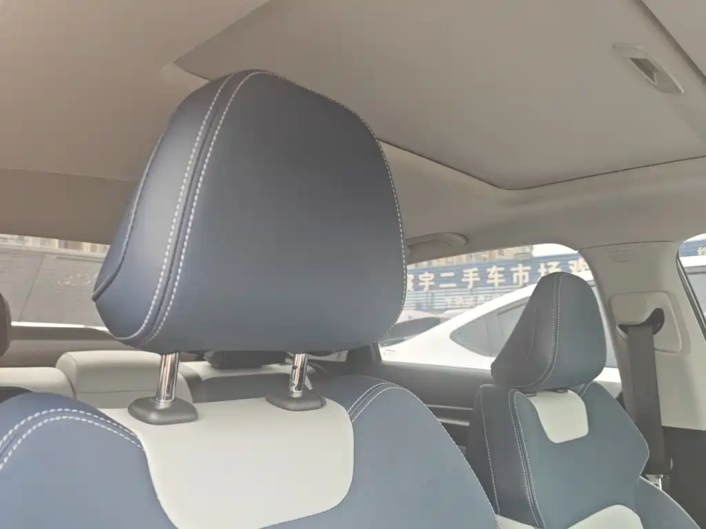 Geely Emgrand 2022 — фото 15