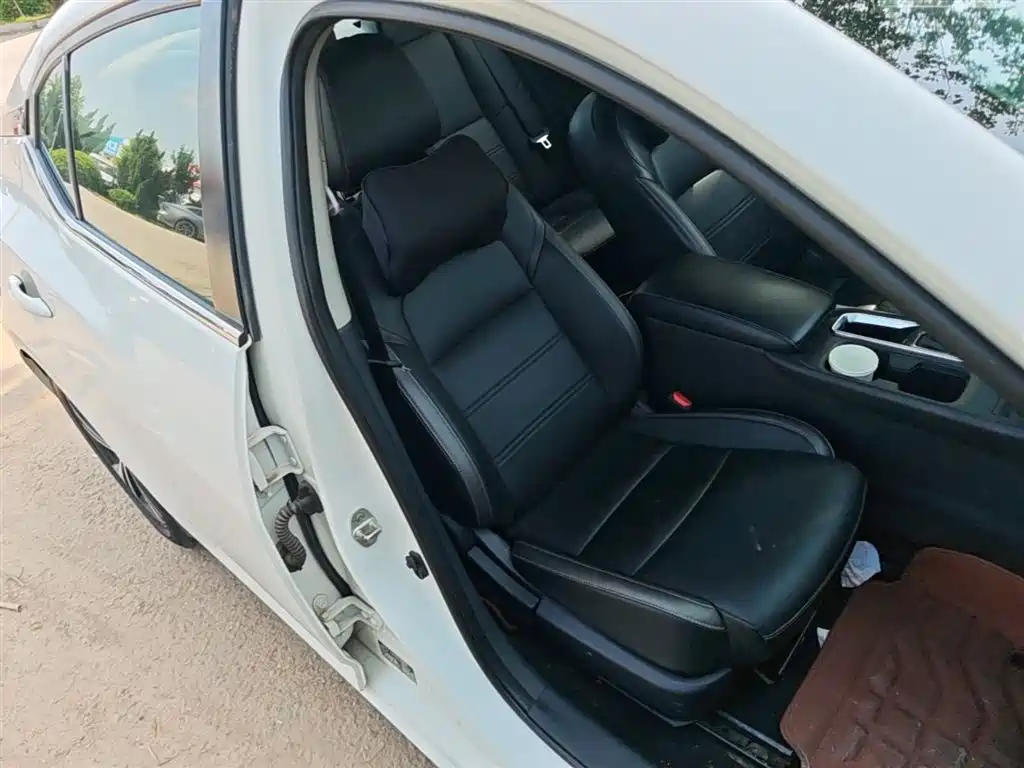 Nissan Sylphy 2020 — фото 25
