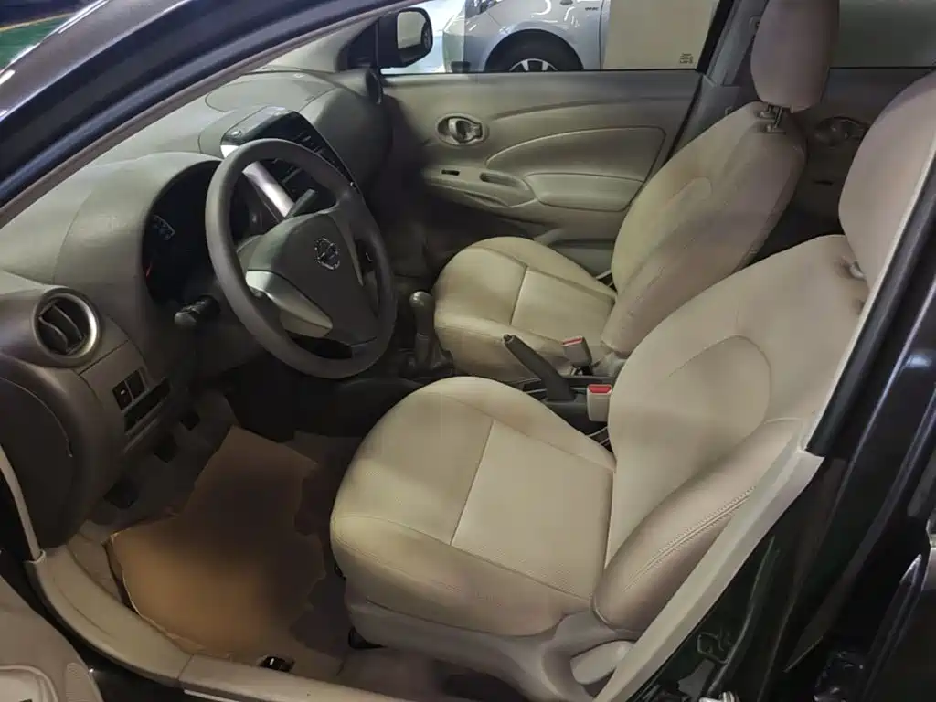 Nissan Sunny 2016 — фото 15