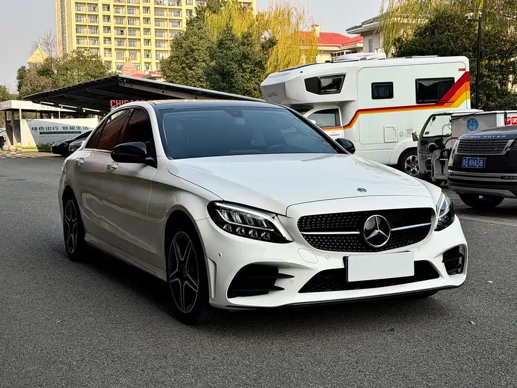 Mercedes-Benz C-Class 2021