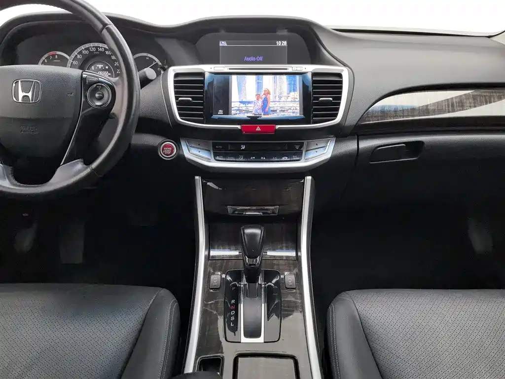 Honda Accord 2014 — фото 12