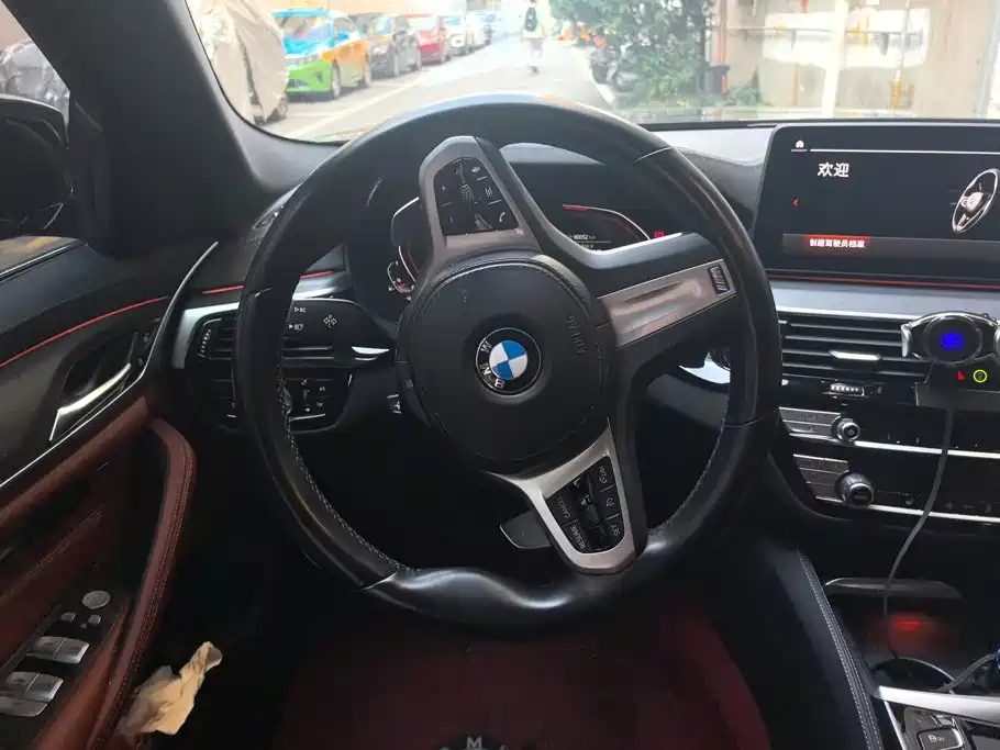 BMW 5 Series 2022 — фото 15