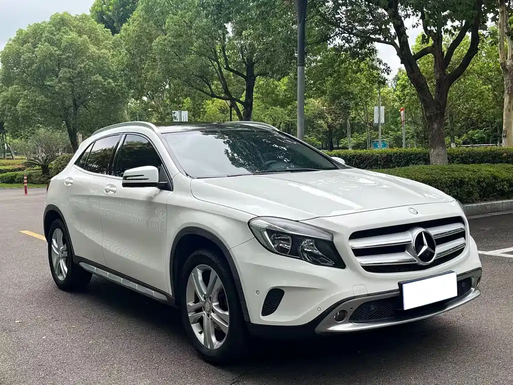 Mercedes-Benz GLA 2015 — фото 3