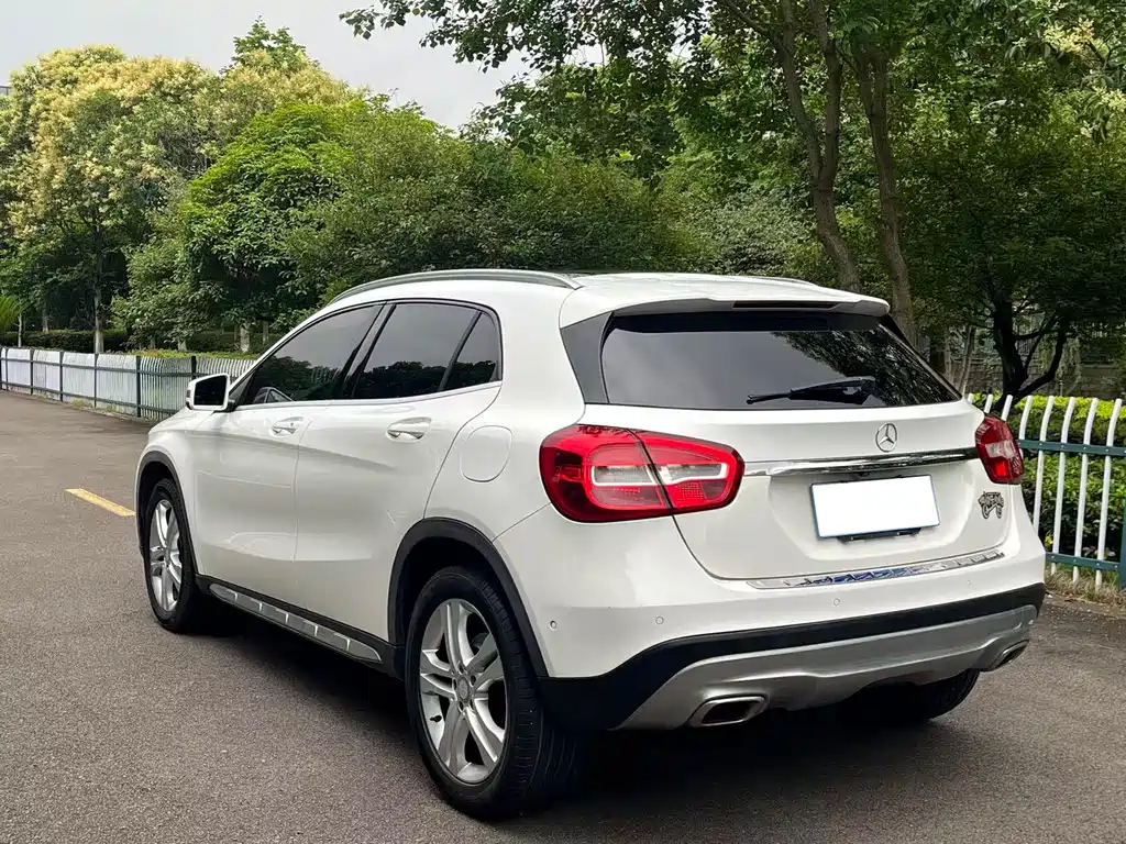 Mercedes-Benz GLA 2015 — фото 9