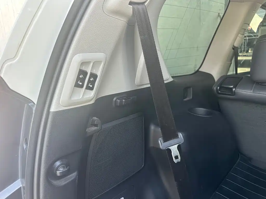 Toyota Prado 2016 — фото 21