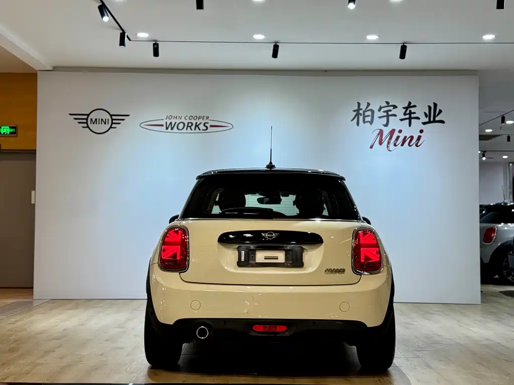 MINI MINI 2019
