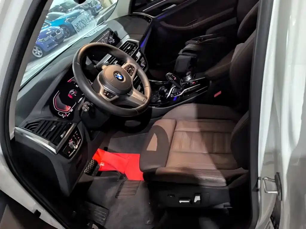 BMW X3 2020 — фото 15