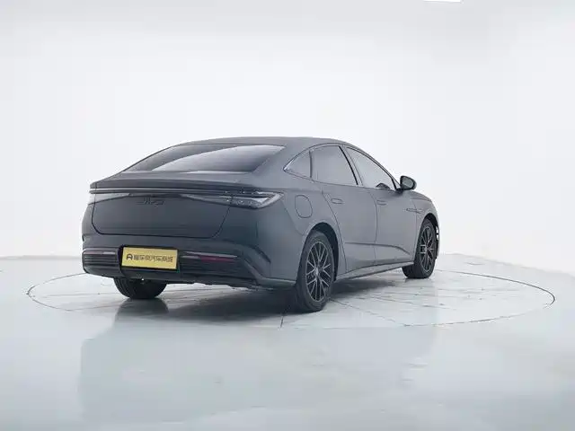 BYD Seal 07 DM-i 2025 — фото 26