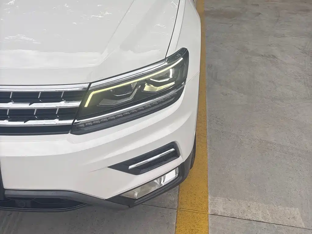 Volkswagen Tiguan L 2018 — фото 5