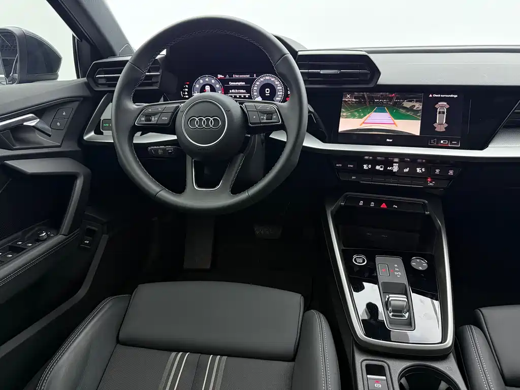 Audi A3 2023 — фото 12