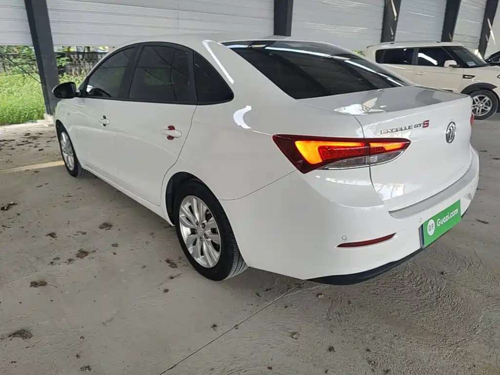 Buick Excelle 2021