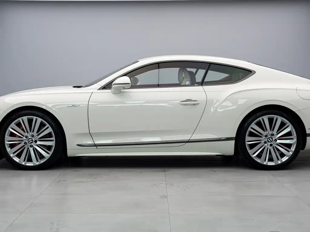 Bentley Continental PHEV 2025 — фото 4