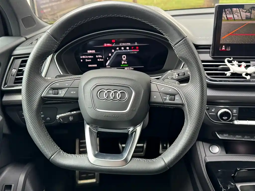 Audi Q5L 2025 — фото 17