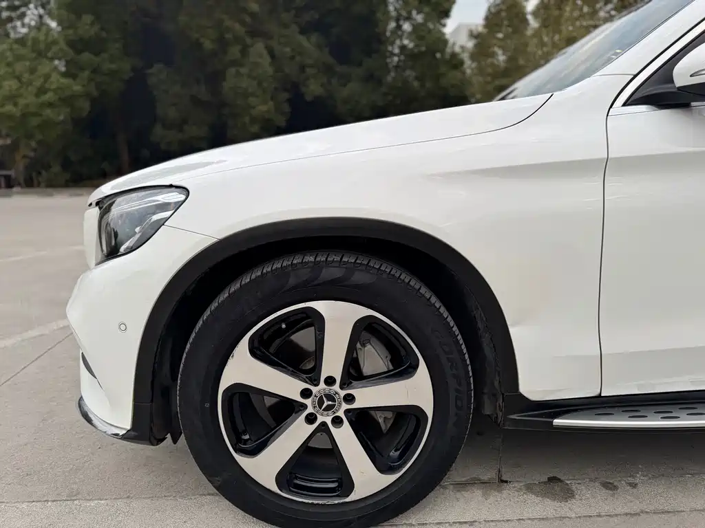 Mercedes-Benz GLC 2017 — фото 15