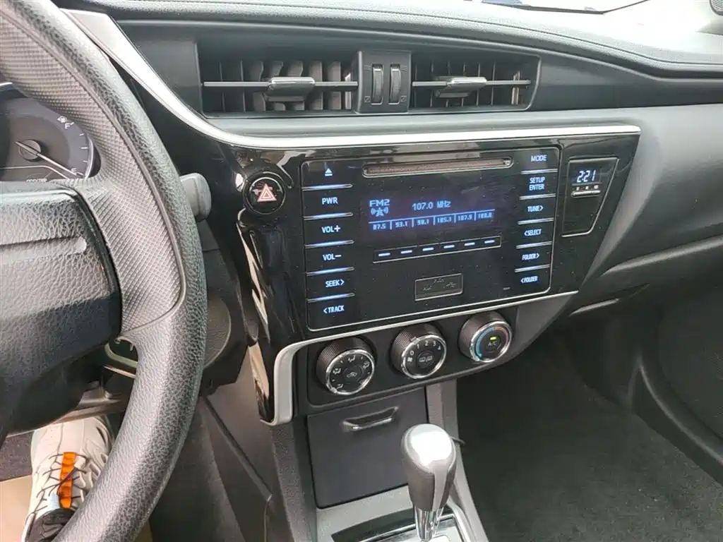 Toyota Corolla 2019 — фото 13