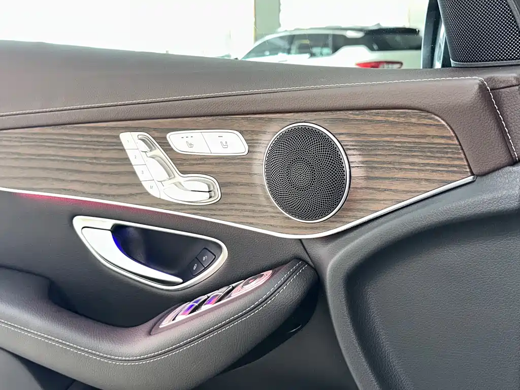 Mercedes-Benz GLC 2022 — фото 16