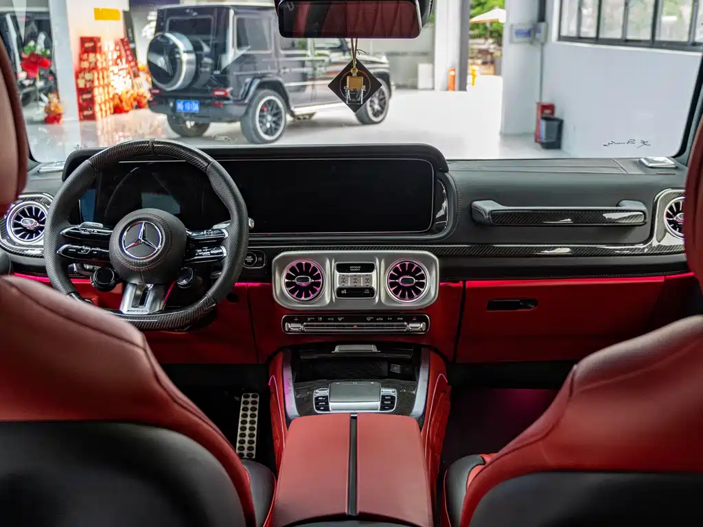 Mercedes-Benz G-Class 2010 — фото 11